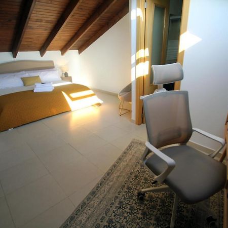Apartaross Valencia Exterior photo