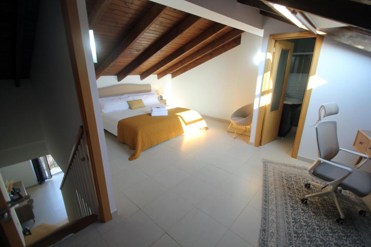Apartaross Valencia Exterior photo